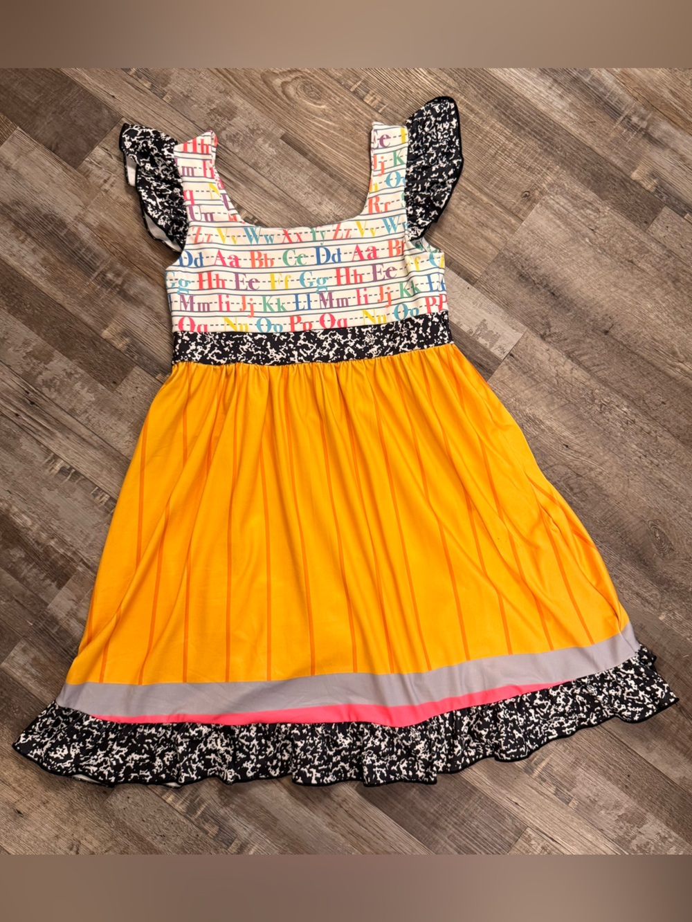 A Bee Bug Boutique pencil dress size 10 girls new without tags